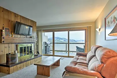 Image de Scenic Dillon Condo w \/ Hot Tub & Mountain Views!