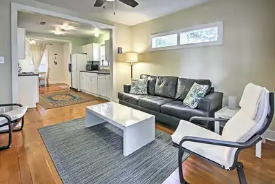 Image de «Austin Soul» Home w \/ Yard - Walk to South Congress