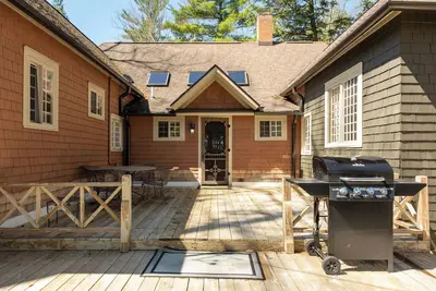 Image de Forest Lodge Serenity sur Long Lake-Traverse City