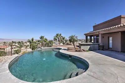 Image de Deluxe Gated Home w \/ Pool Surplombant le lac Havasu!