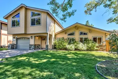 Image de Tahoe Keys Traditions - 3 rois, 2 reines, Full House