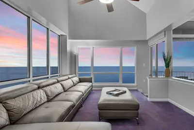 Image de Gulf Front 3, 020 SqFt, baignoire jacuzzi, vue de la plage à la baie