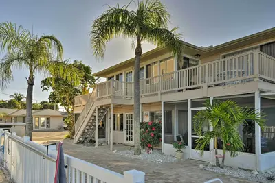 Image de Sarasota Condo w \/ Deck - 1\/2 mile de Turtle Beach!