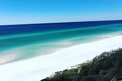 Image de 10% de rabais sur les dates d'été! Mis à jour 30a Townhome - Étapes de votre accès à la plage privée! Piscine communautaire
