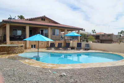 Image de Superbe Hilltop Lake Havasu Accueil w \/ piscine privée