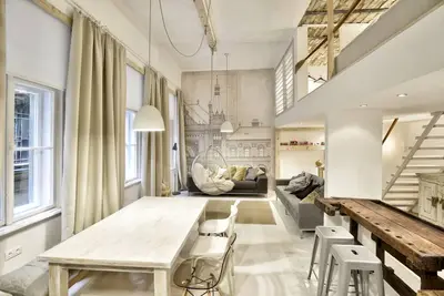 Nouveau - Apt Designer Centre-ville, quartier juif, ruin Pubs, Buzzing Life