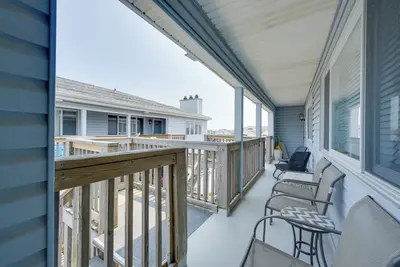 Image de Central Sea Isle City Condo - 1 pâté de maisons de la plage!