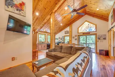 Image de Nouveau! Branch 2br Dry Barn-Apartment sur 488 Acres!