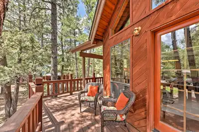 Image de Spacieux chalet Munds Park niché dans les pins