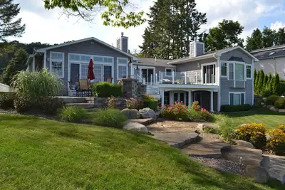 Image de Soyez ébloui-Belle maison de luxe sur West Bay-Traverse City-Leelanau