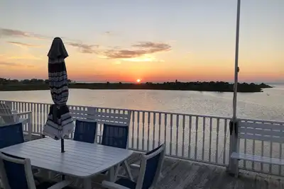 Image de Le paradis de la pĂŞche! PĂŞchez au quai ou apportez votre bateau.