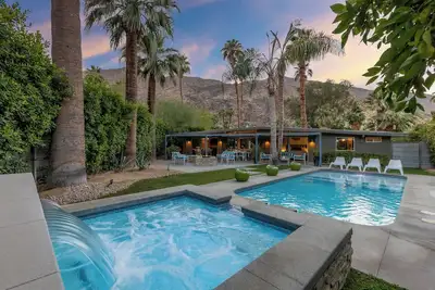 Image de Mesa Mid-Century: 2 Br, 2 Ba House Ă Palm Springs, 4 couchages