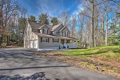 Image de Tannersville House w / Wet Bar - 5 min à la station de ski