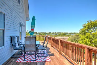 Image de Maison familiale récemment rénovée avec terrasse - à quelques pas de la plage