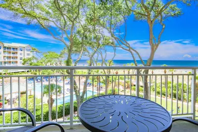 Image de Spectaculaire Ocean Front Villa - professionnellement décorée avec une vue imprenable de chaque chambre