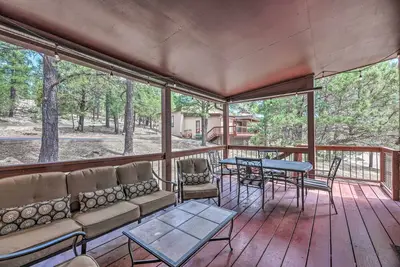 Image de Alto Condo w \/ porche et table de billard - accès à la piscine!