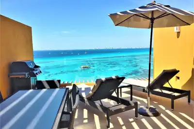 Image de Détendez-vous dans le luxe - penthouse surplombant Garrafon Reef Park