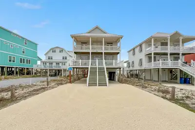Image de Bons vents - Golf Gratuit, pĂŞche, location de Dvd, Waterville et Escape Salle Billets!