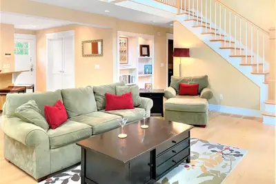 Image de Lower Cape Escape - Saltbox contemporaine avec climatisation centrale