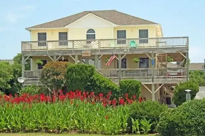 Image de ÉTOURDISSANT! 5 Chambres, Piscine PRIVÉE Et Baignoire CHAUFFÉE, Wifi, Table De Piscine Et Chien Friendly