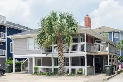 Image de duplex traditionnelle offre une vue sur l'océan et l'expérience Wb classique