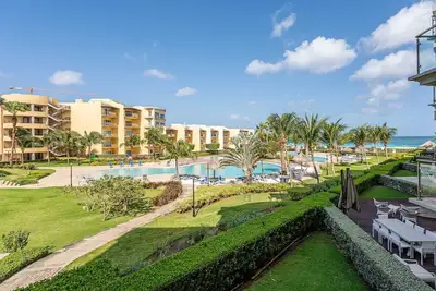 Image de Beachfront - Eagle Beach - Oceania Resort - Condo Ambiente Elegante 2br - Bc256