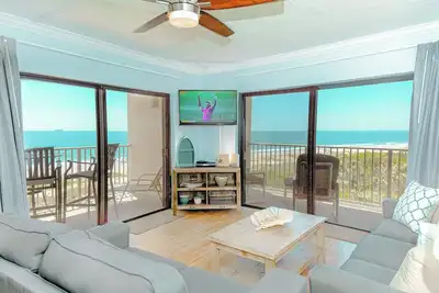 Image de Les meilleures vues sur l'océan à Cocoa Beach! Not Top Notch Corner Condo!