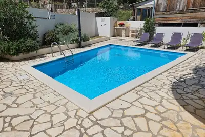 Appartement de luxe 4 étoiles avec piscine privée et vue sur la campagne et la mer