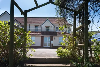 Image de Spacieuse maison de 4 chambres pouvant accueillir jusqu'à 8 à distance de marche de Croyde
