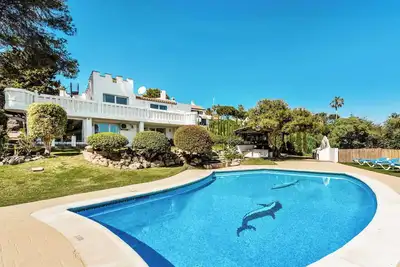 Image de Villa Casillo - La Villa a une piscine privée, un bain à remous et Wi-Fi plus A \/ C
