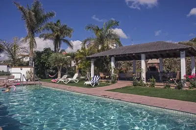 Image de 2 Bedrooms, Mountain View, Heated Pool, Heating, Terrace, Free Wifi (5)