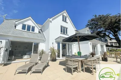 Image de Long Beach House - Sea View | 3 bed | Ev Charging*