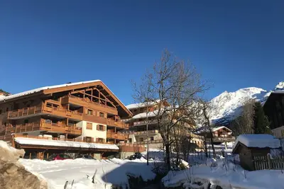 Image de Lcz - Luxueux T4 au pied des pistes, 5*