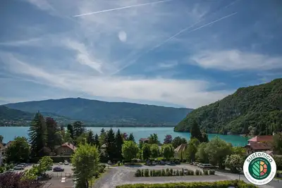 Image de Talloires village - Le Loft du Manoir avec vue lac