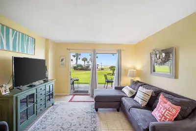 Image de Plantation Palms 6110 - Condo rénové au rez-de-chaussée. Super complexe!