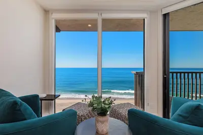 Image de Condo Bord de L'océan à Del Mar Shores Terrace