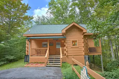 Privé 1 chambre Smoky Mountain Log Home dans la communauté Gated Pigeon Forge.