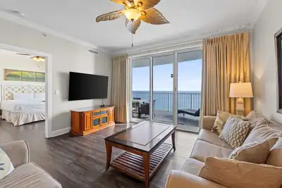 Image de 2 chambres élégantes, modernes et propres au Twin Palm Resort + activités Gratuites!
