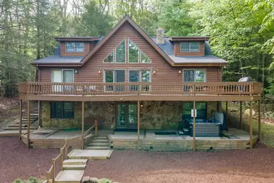 Image de Stonegate- Split Lakefront Home, près du parc d'état de Deep Creek Lake