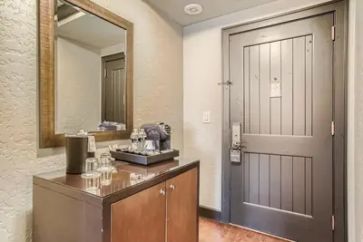 Image de Ski-in / out Private Master Suite Ultra Lux Inside Ritz Bachelor Gulch