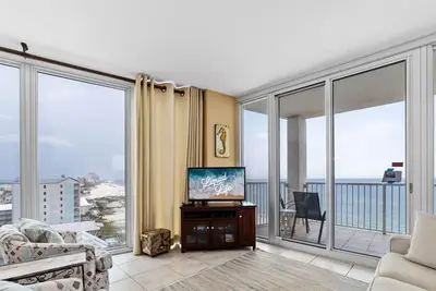 Image de Bonnes Affaires! Vue magnifique | Sur la plage | Vie liquide