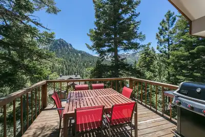 Juniper - Une vue imprenable et un tout nouveau bain à remous dans cette cabine de ski 4 Br