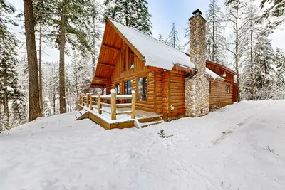 Image de Chalet accueillant, paisible et adapté aux chiens - accès facile au lac et au ski!