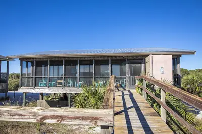Image de Vue sur le golfe et le lac Oyster! Promenade sur la plage privée! Allens Dune-Dune Allen Beach