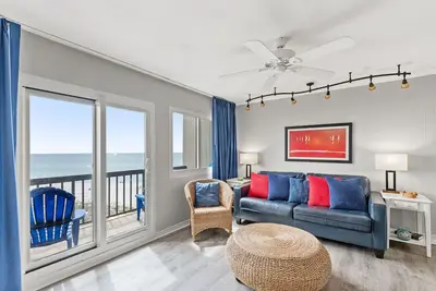 Image de Pinnacle Port Locations de vacances-A Tower 2 Bdr. Condo