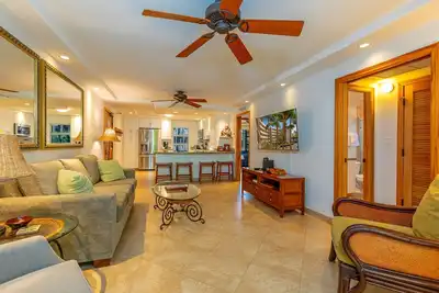 Image de Great Location - Beautiful Condo w / Ac À partir de @ 269 $ / nuit Royal Mauian # 219