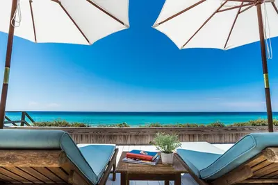 Image de \"Absolument\" ~ devant Golfe! Piscine privée! Deux Master Suites avec vue sur le Golfe!