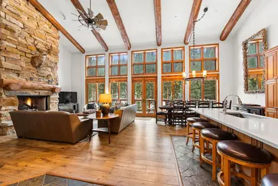 Image de Penthouse, finitions haut de gamme, 2 balcons, accès skis aux pieds