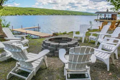 Image de Willow Landing - Profitez à couper le souffle sur le lac Keuka Levers!