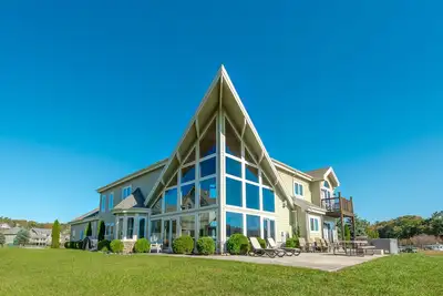 Image de La maison loin de la maison - la maison au bord du lac \/ Golf dans Waterfront Greens